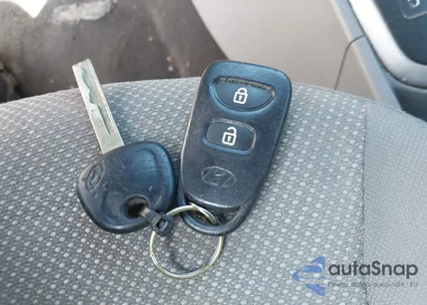 2014 Hyundai Accent Gls z USA, uszkodzony, nr VIN KMHCT4AE5EU719004